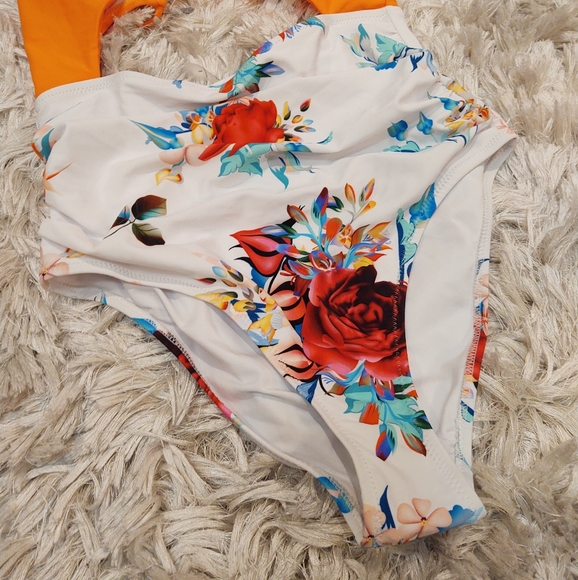 Cupshe Orange Floral Cutout Halter One Piece - Picture 5 of 8